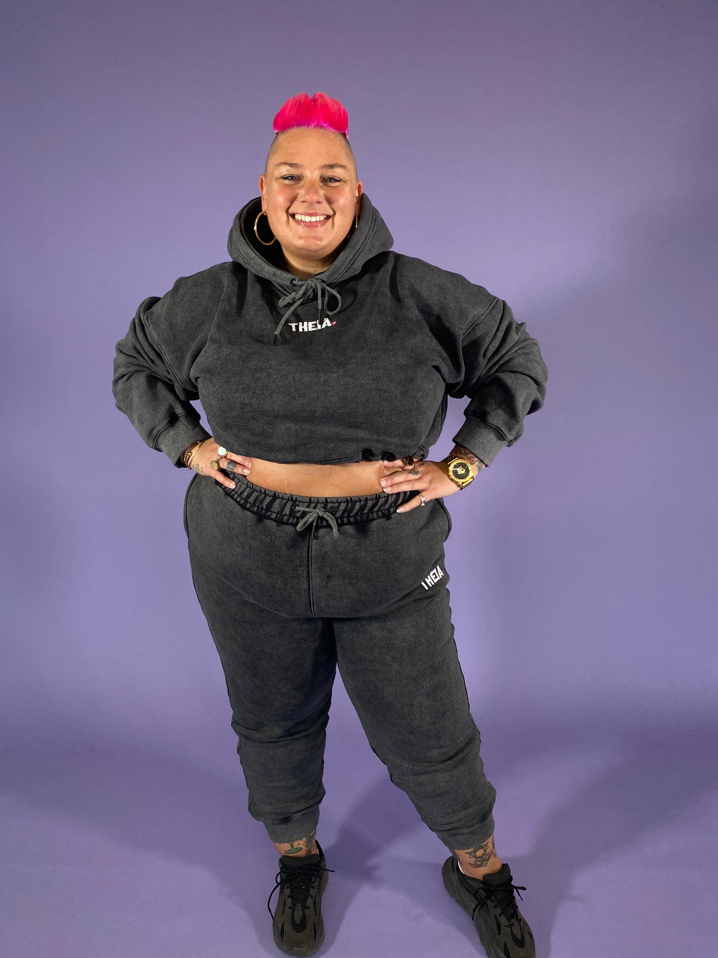 THEIA BASE Vintage Cropped Hoodie